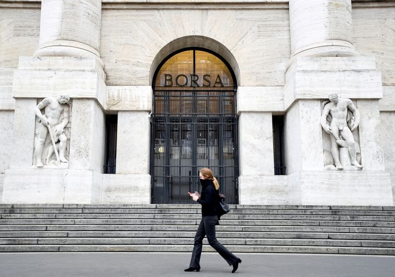 Borsa Milano sale cauto, Trevi brilla Borsa Milano sale cauto Trevi brilla