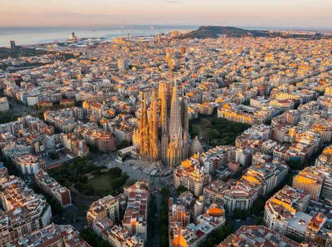 Giovani italiani prediligono 10 citta europee da Barcellona a Lisbona