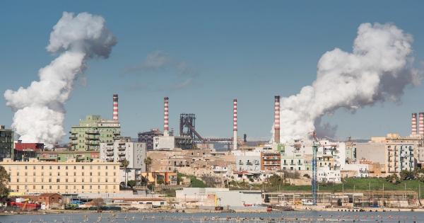 Ilva no stipendio e 13esima per lindotto