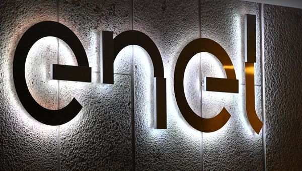 Enel Fitch conferma rating outlook stabile