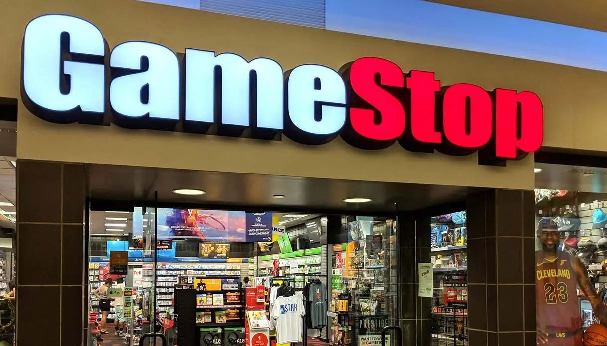 Gamestop chiude shop online addio criptovalute