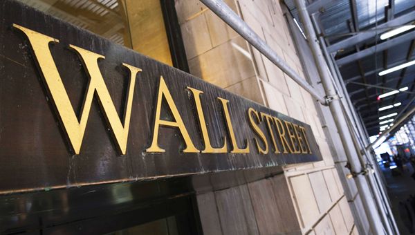 Wall Street in attesa di Powell