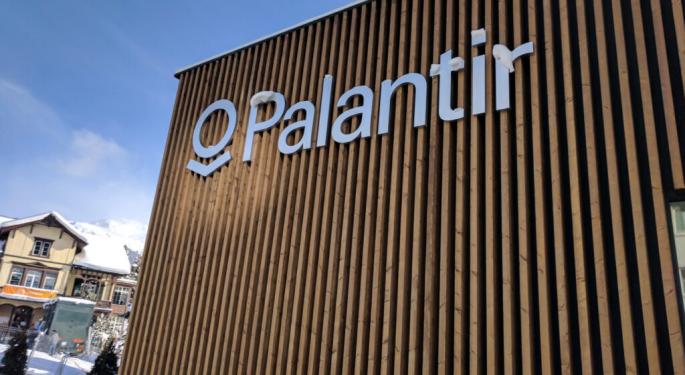 Il titolo di Palantir sta volando martedì: cosa sta succedendo?