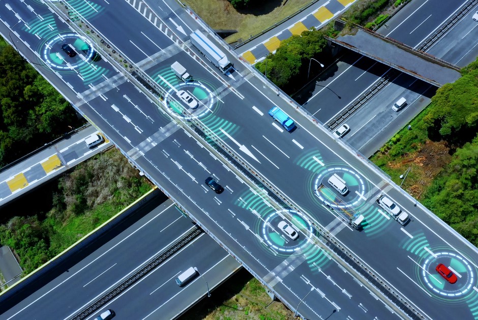 Immagine che contiene aria aperta, strada, bivio, Autostrada Descrizione generata automaticamente