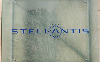 Stellantis espande produzione moduli elettrici in Ungheria