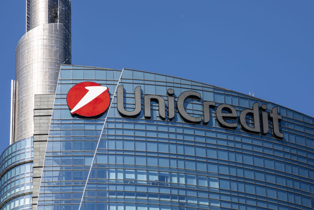 UniCredit Orcel annuncia utile netto record per il 2023 Dividendi