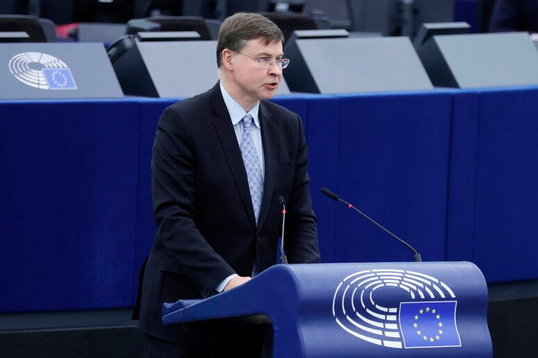 Dombrovskis, 'alcuni Paesi in ritardo, limite Pnrr è 2026' 743b23980815dc3844c25266d0f95cd5