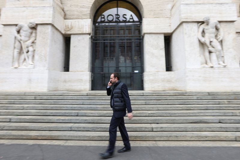 Borsa Milano vola con Diasorin e banche in recupero