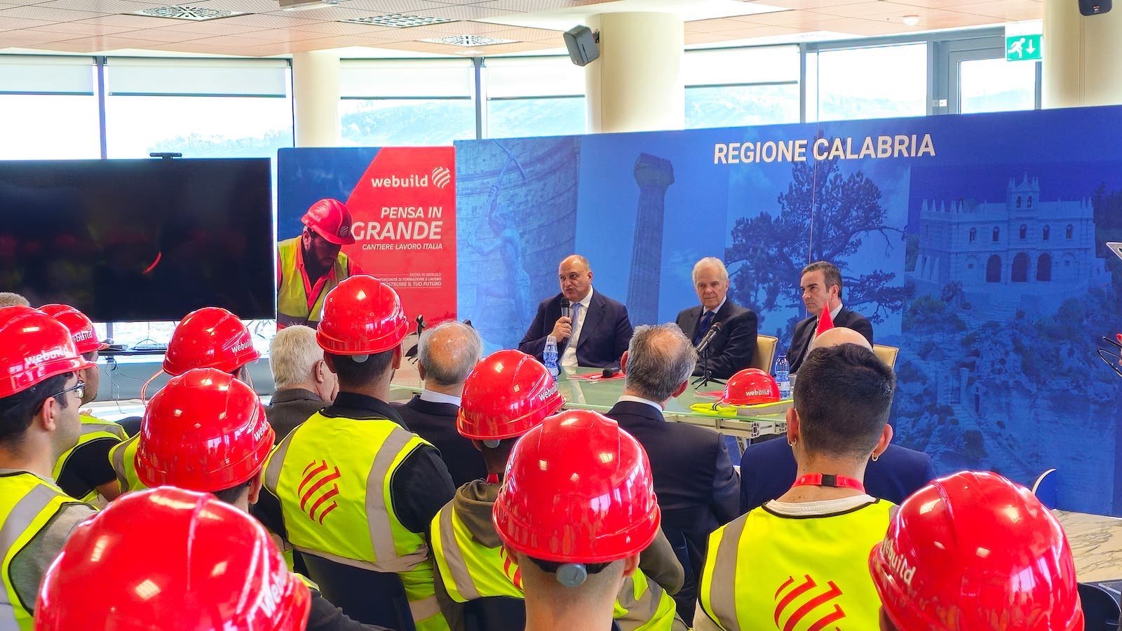 Webuild e Regione Calabria cercano giovani disoccupati ~ CrotoneOk. Webuild e Regione Calabria cercano giovani disoccupati CrotoneOk
