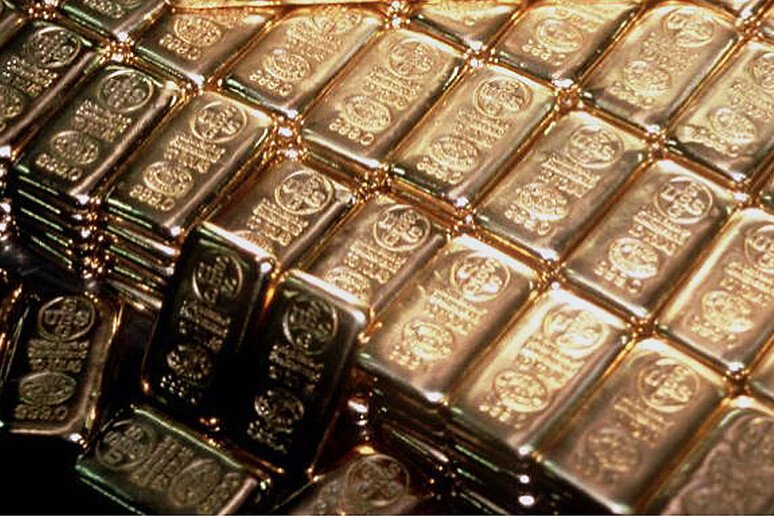 Prezzo oro con consegna a giugno supera 2.300 dollari b48f9c5ade7e43fc6915cb747a7b84db