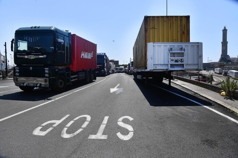 Giorgetti: 'L'intervento sulle accise non riguarda gli autotrasportatori' 38e4660b969f85de4093b96f6b23fda7