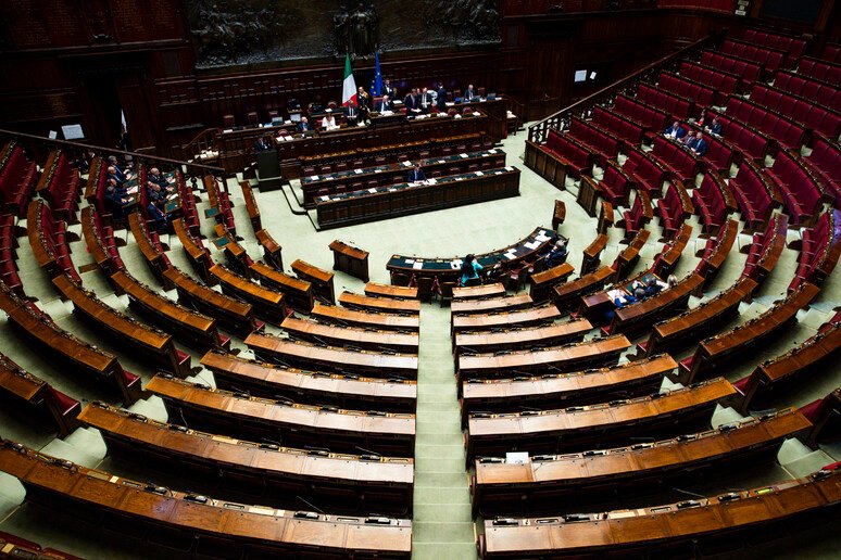 Mozione delle opposizioni su Stellantis, governo senza coraggio 46fda48997cdec1d1b954f0b75e6392e