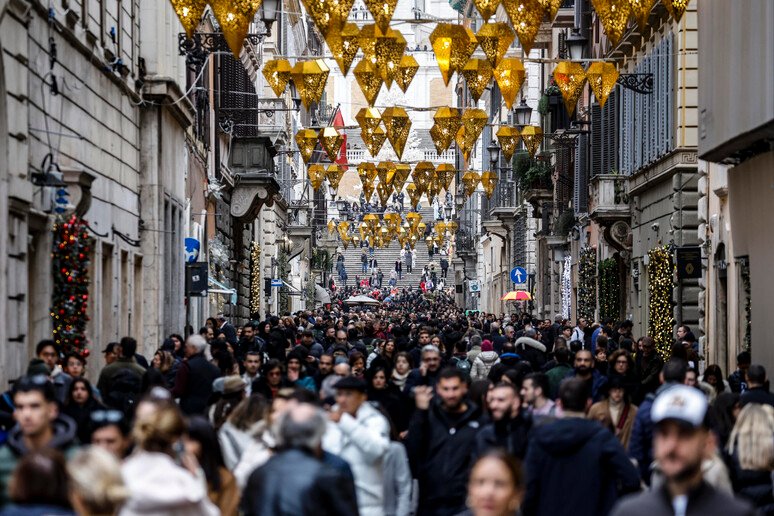 Bonus Natale, a chi spetta e come richiederlo: tutti i dettagli c04eca241a5dd436ed669000e288ed94