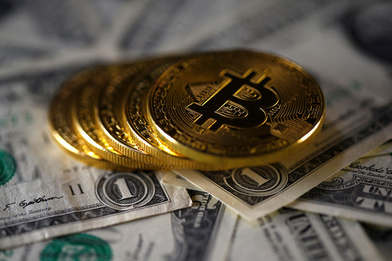 Le balene del Bitcoin trasferiscono oltre 5.000 BTC su Coinbase, influenzando il mercato