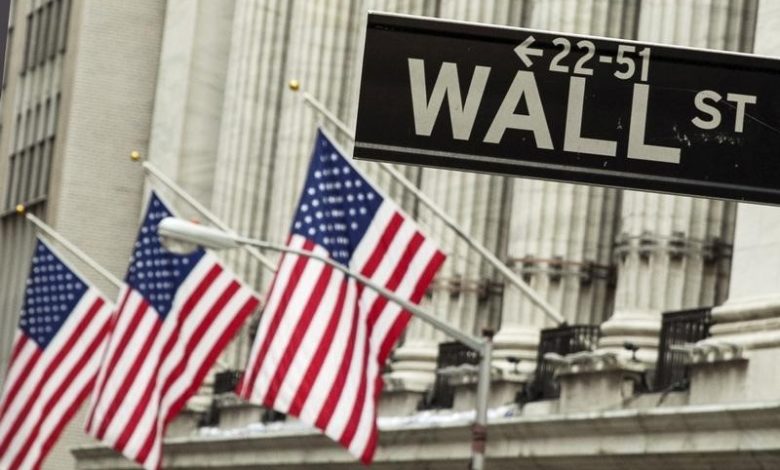Wall Street apre a due velocità; Nasdaq in rialzo dopo il report Netflix